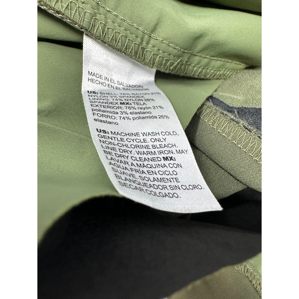 Chicos Women's Sz 14R Olive Green Pull On Straight Leg Stretch Trousers Pants Y0 - Picture 4 of 4
